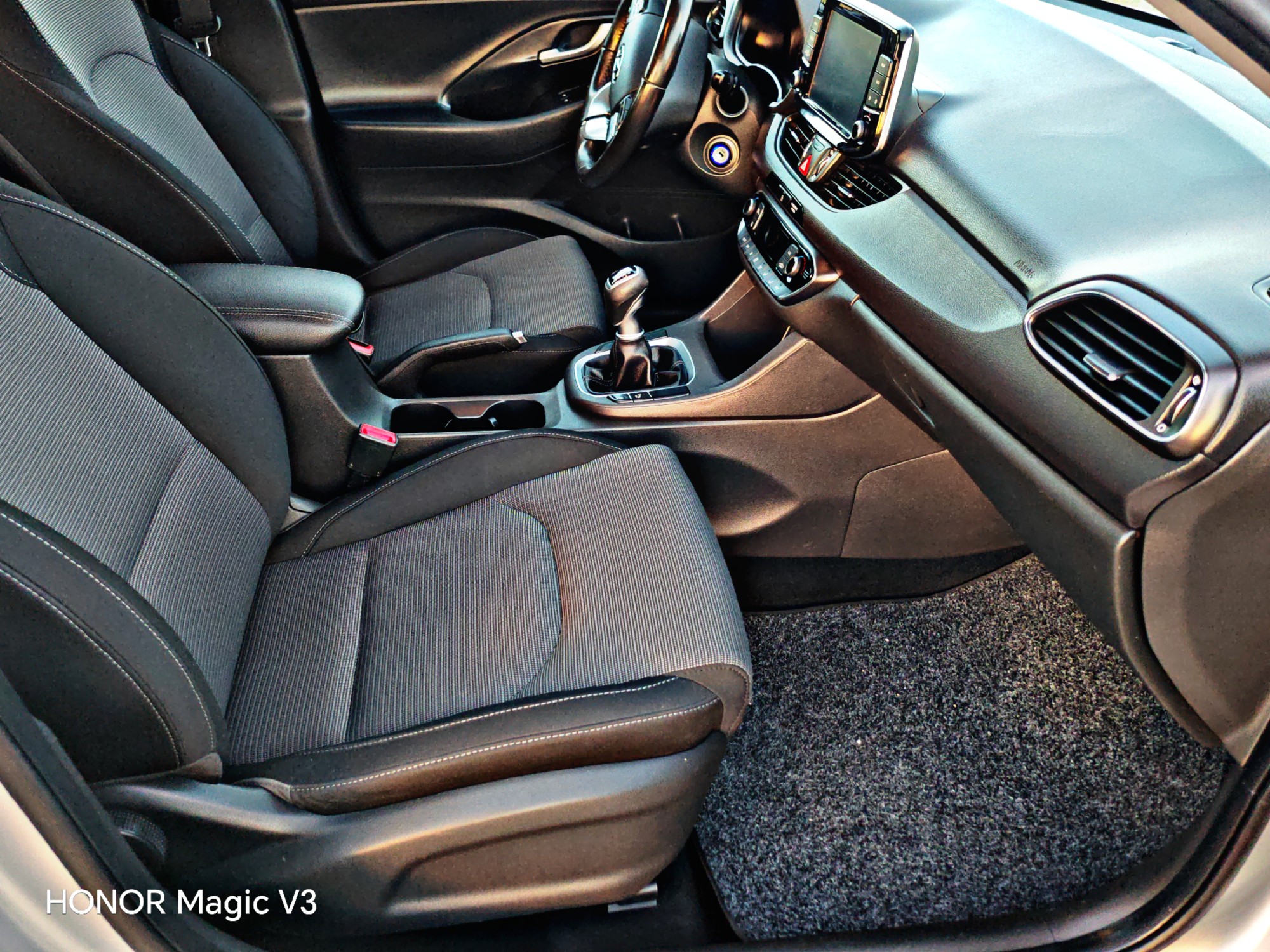 Hyundai i30 sw 1.6crdi 2019, fotografija 11