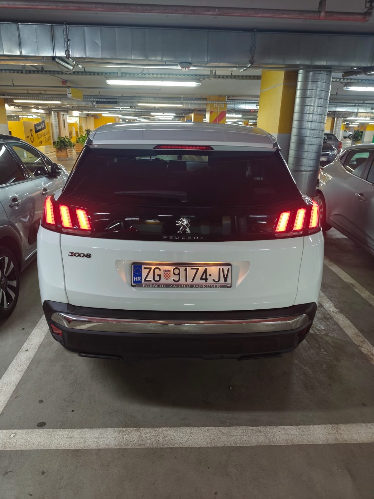 Peugeot 3008 1,5 BlueHDI / 152.000 / 8MM remen / reg. 06/2027, fotografija 2