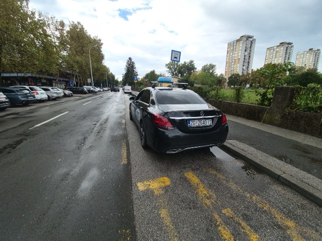 Mercedes C 180 diesel AMG, fotografija 6