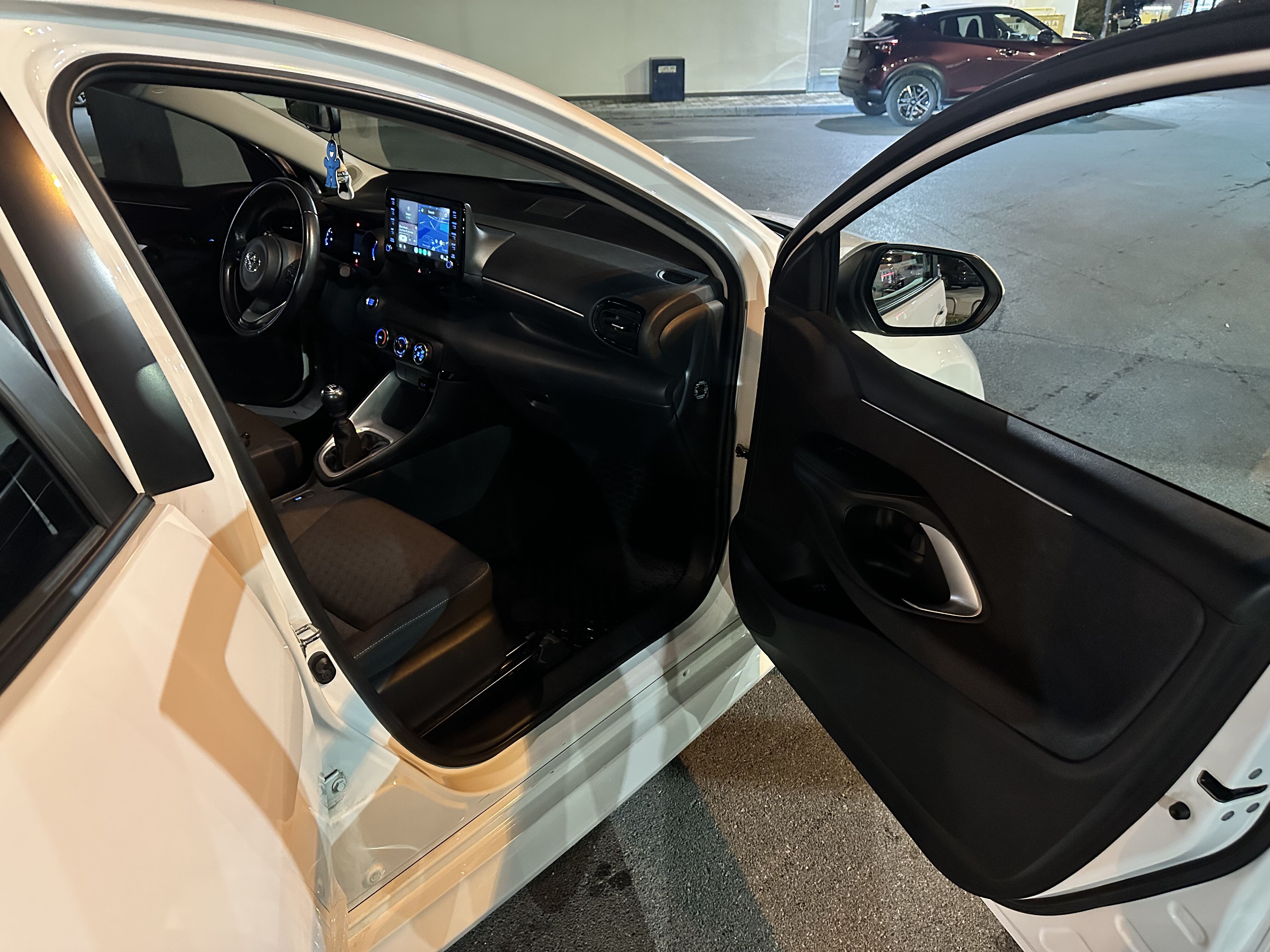 Toyota Yaris Sport 1.5, 2022., tvorničko jamstvo do 2032., Hr. auto, fotografija 7