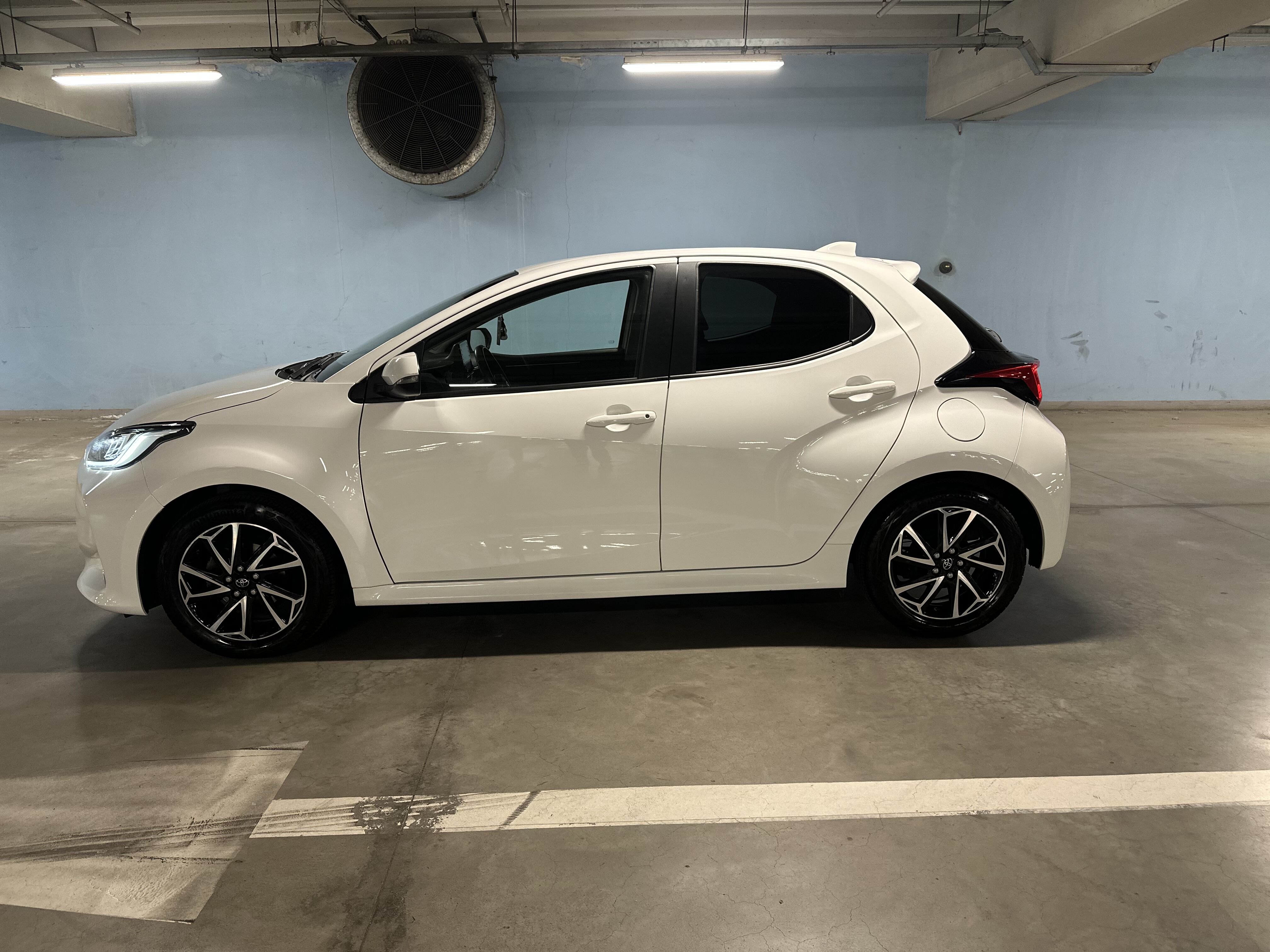 Toyota Yaris Sport 1.5, 2022., tvorničko jamstvo do 2032., Hr. auto, fotografija 11