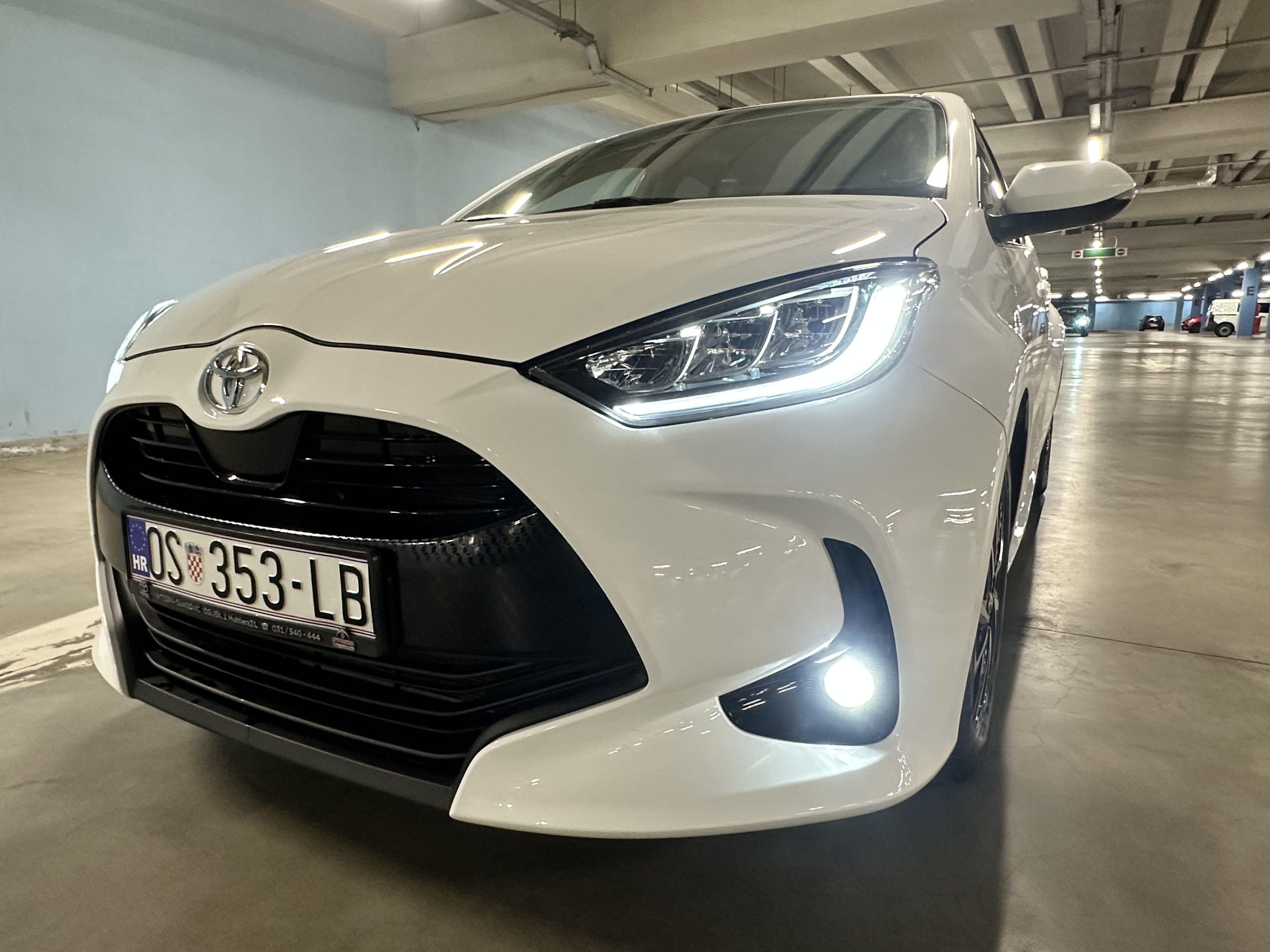 Toyota Yaris Sport 1.5, 2022., tvorničko jamstvo do 2032., Hr. auto, fotografija 18