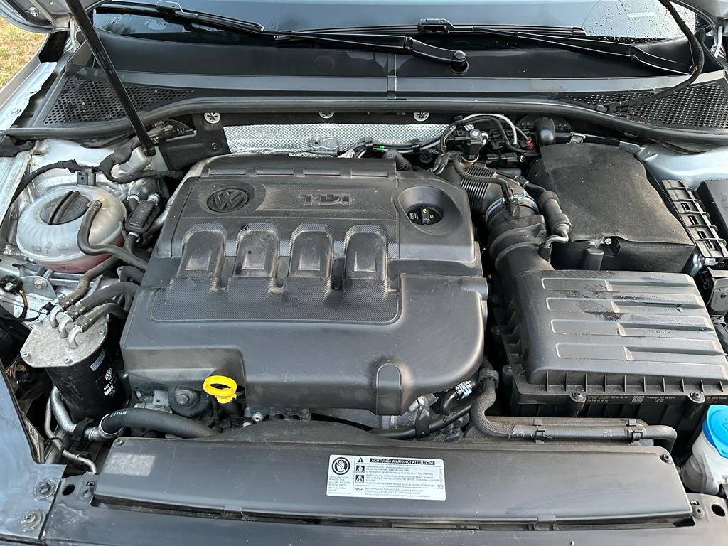 VW PASSAT VARIANT B8 2.0 TDI, TOP STANJE I TOP OPREMA, fotografija 10